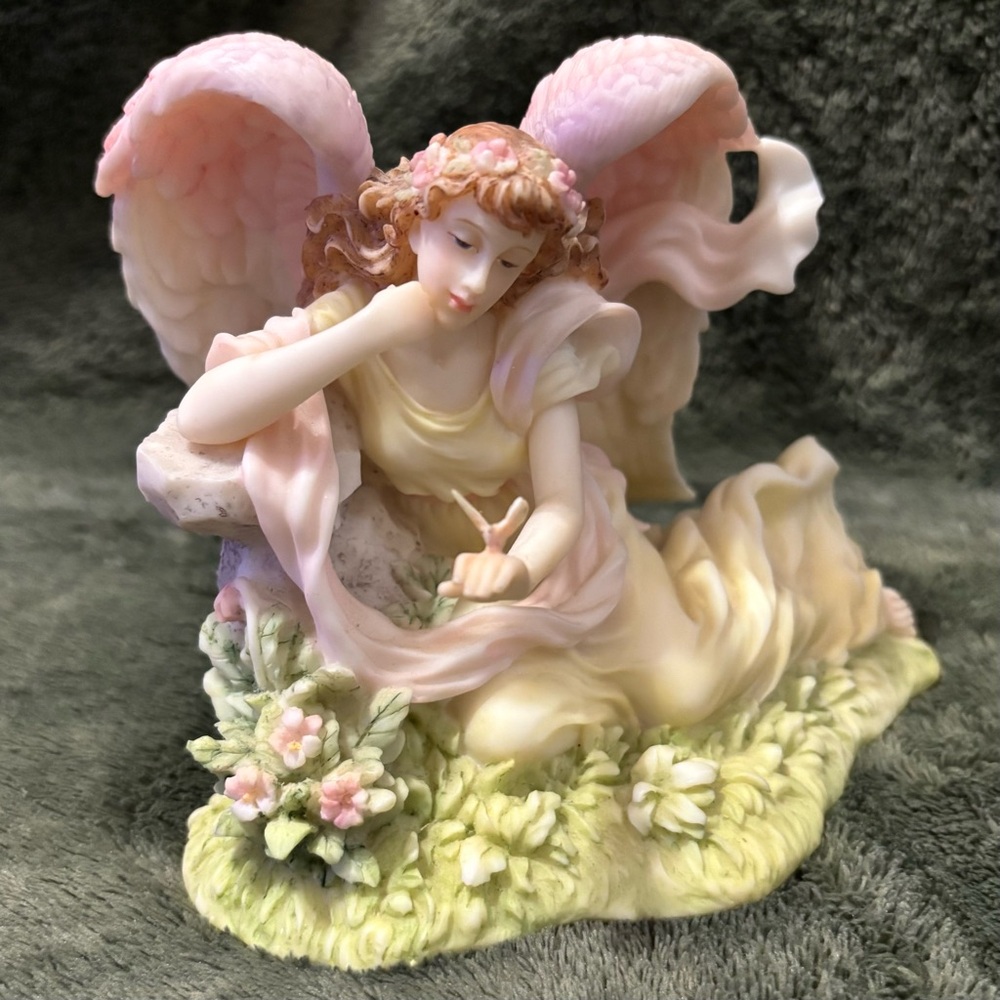 Seraphim Classics Laurel Nature’s Harmony Angel Figurine 1998 Club Member